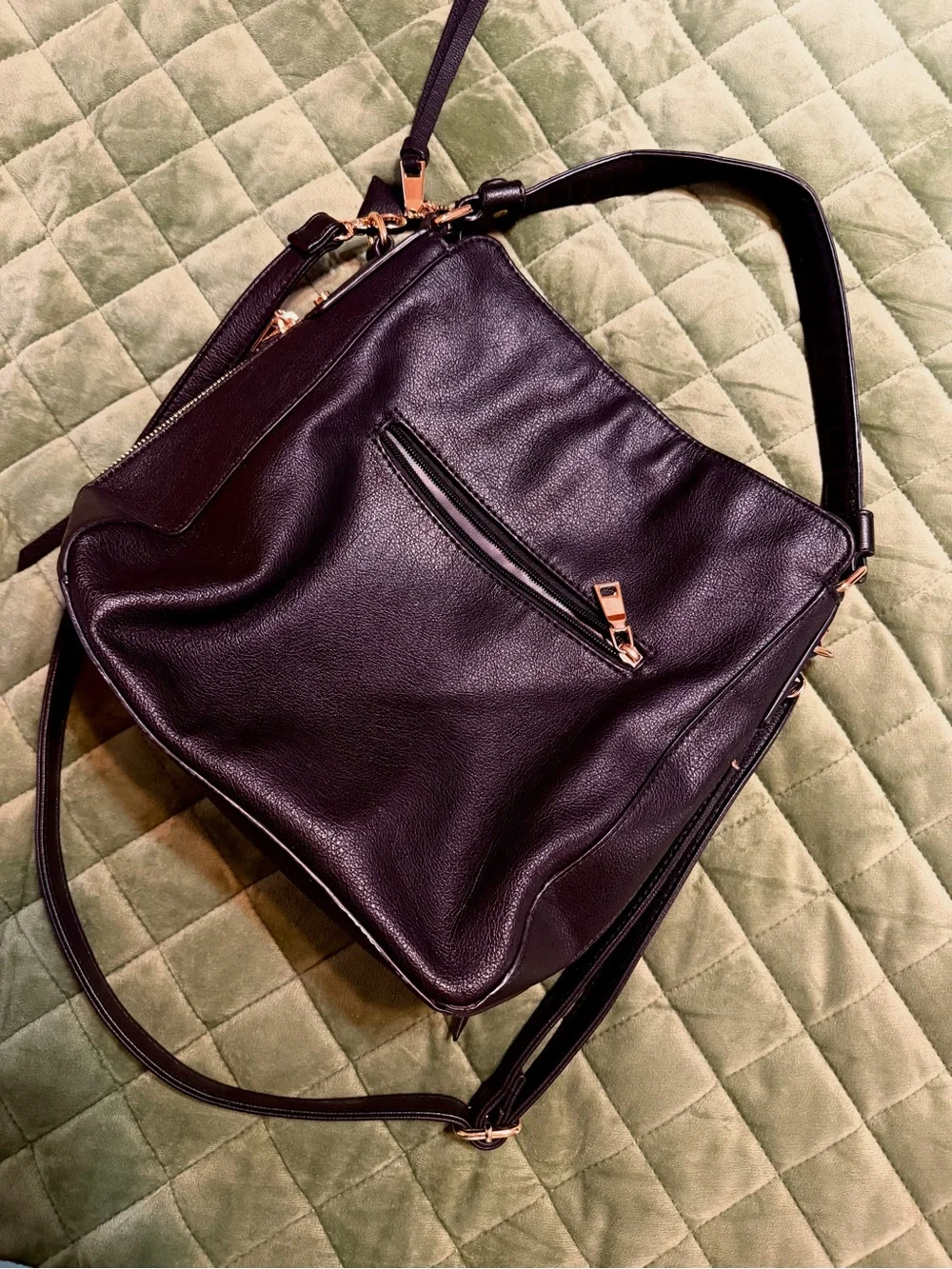 Realer Black Leather Hobo Shoulder/Crossbody Bag